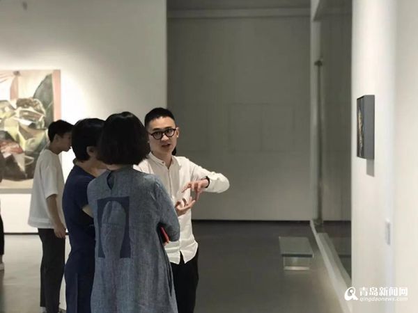 “拟像与真实”油画展开幕 展现青年艺术家独特视角